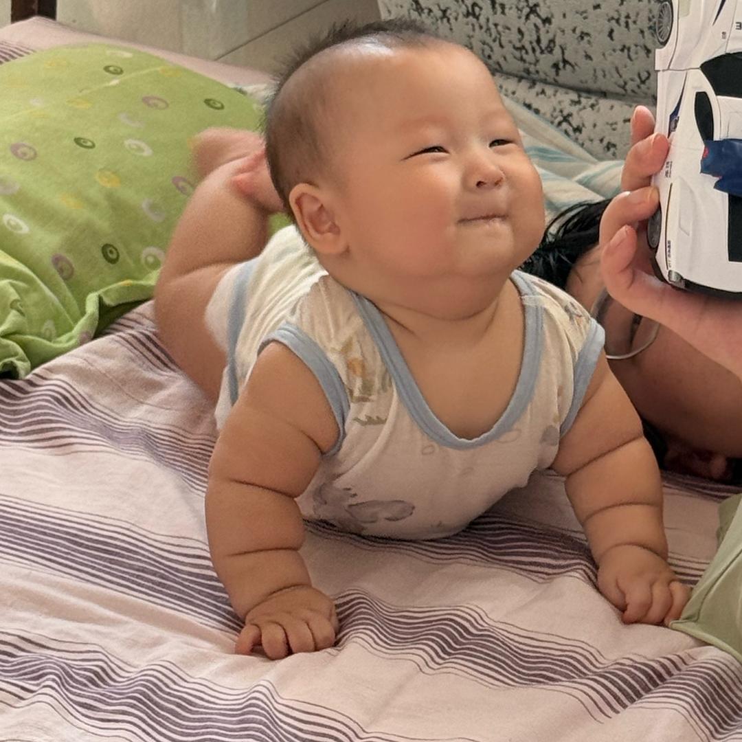 王哪跑💕