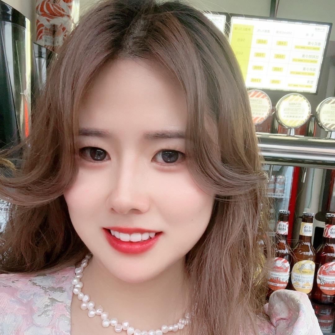 喜欢喝斑马精酿不会打台球的台球室老板娘