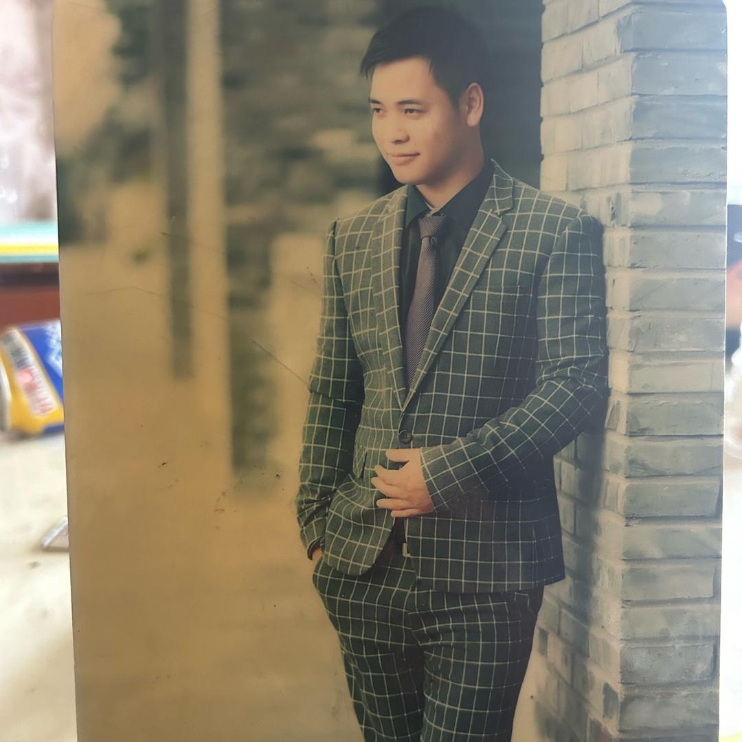 聋子听哑巴说瞎子看见了鬼