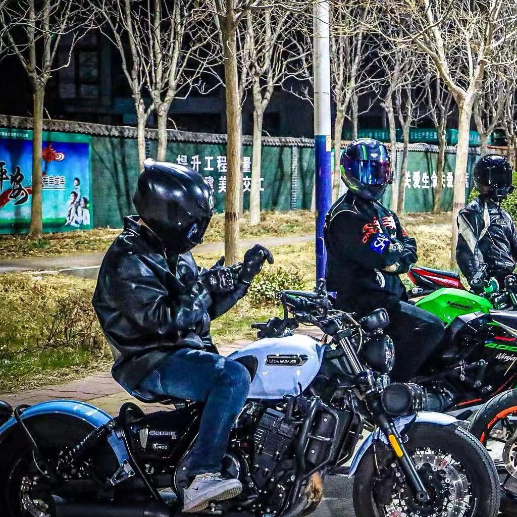 王不帅。