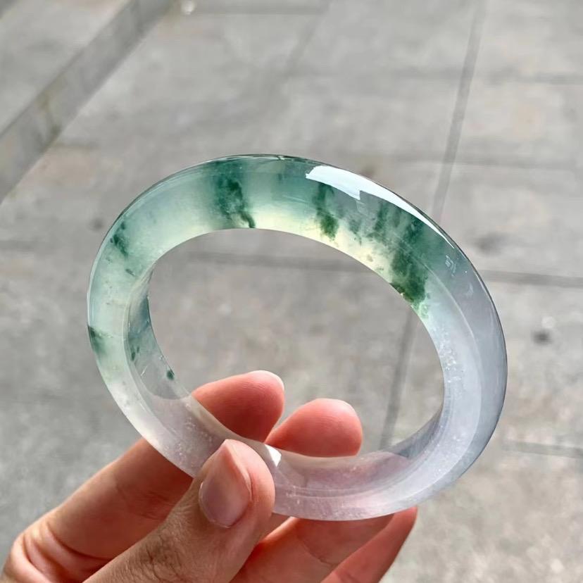 开门荭翡翠