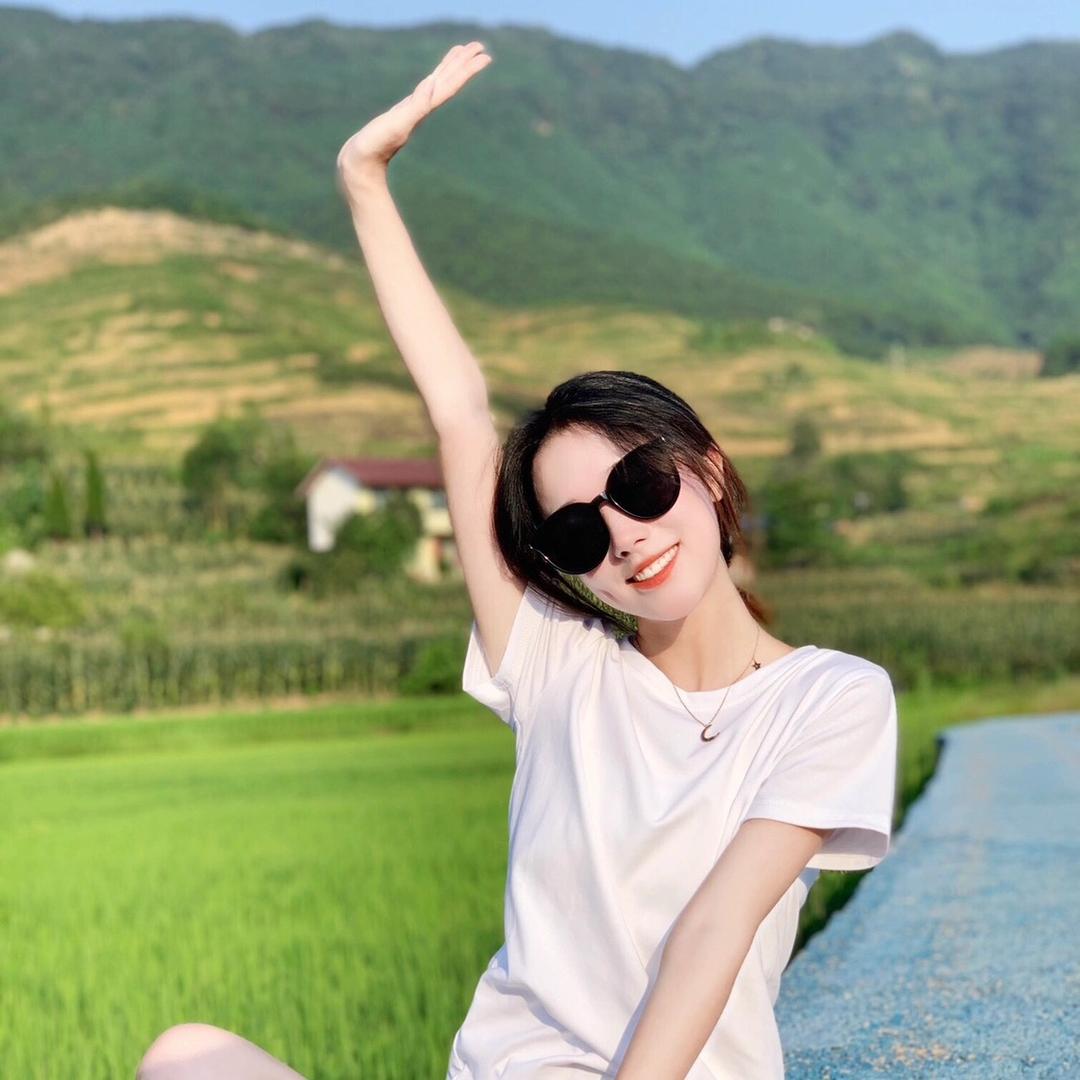 素颜👸