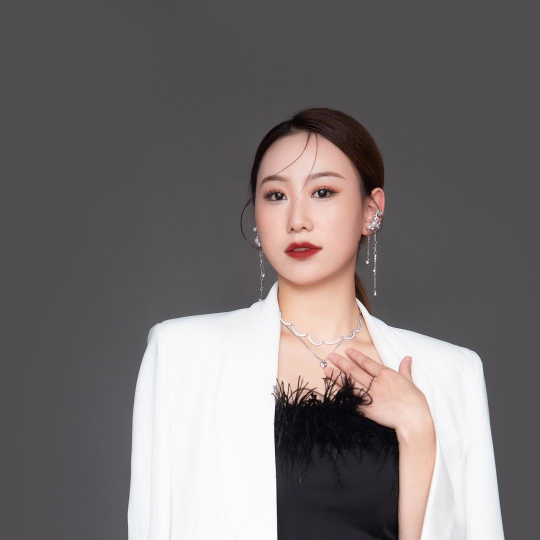 驻马店市铭艺体育舞蹈俱乐部铭铭老师