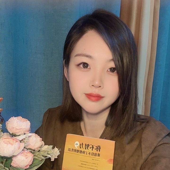 是小小呀