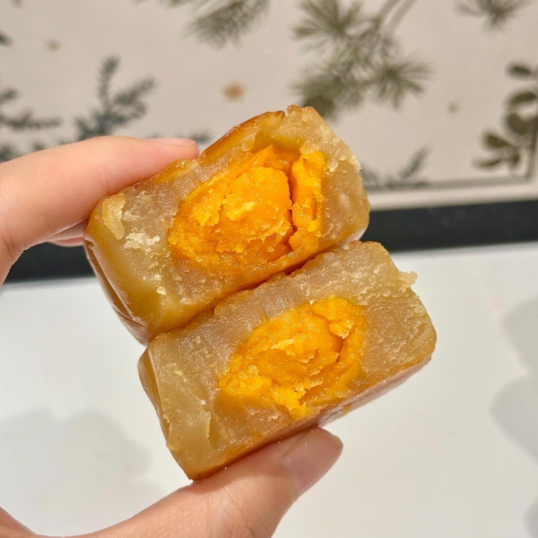 蛋黄月饼在我家