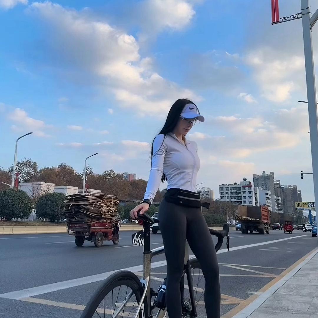 爱骑行的小杰