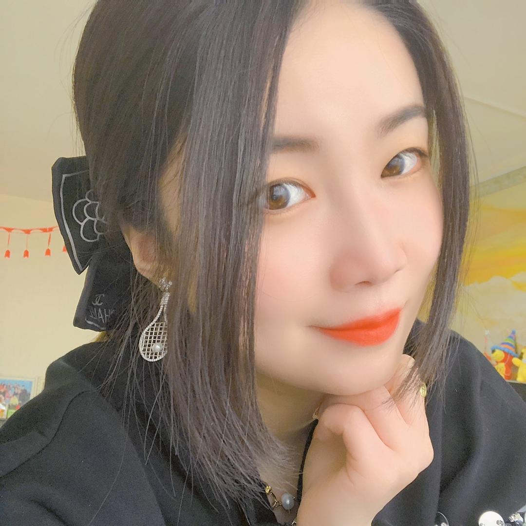 水瓶座♒️小姐姐