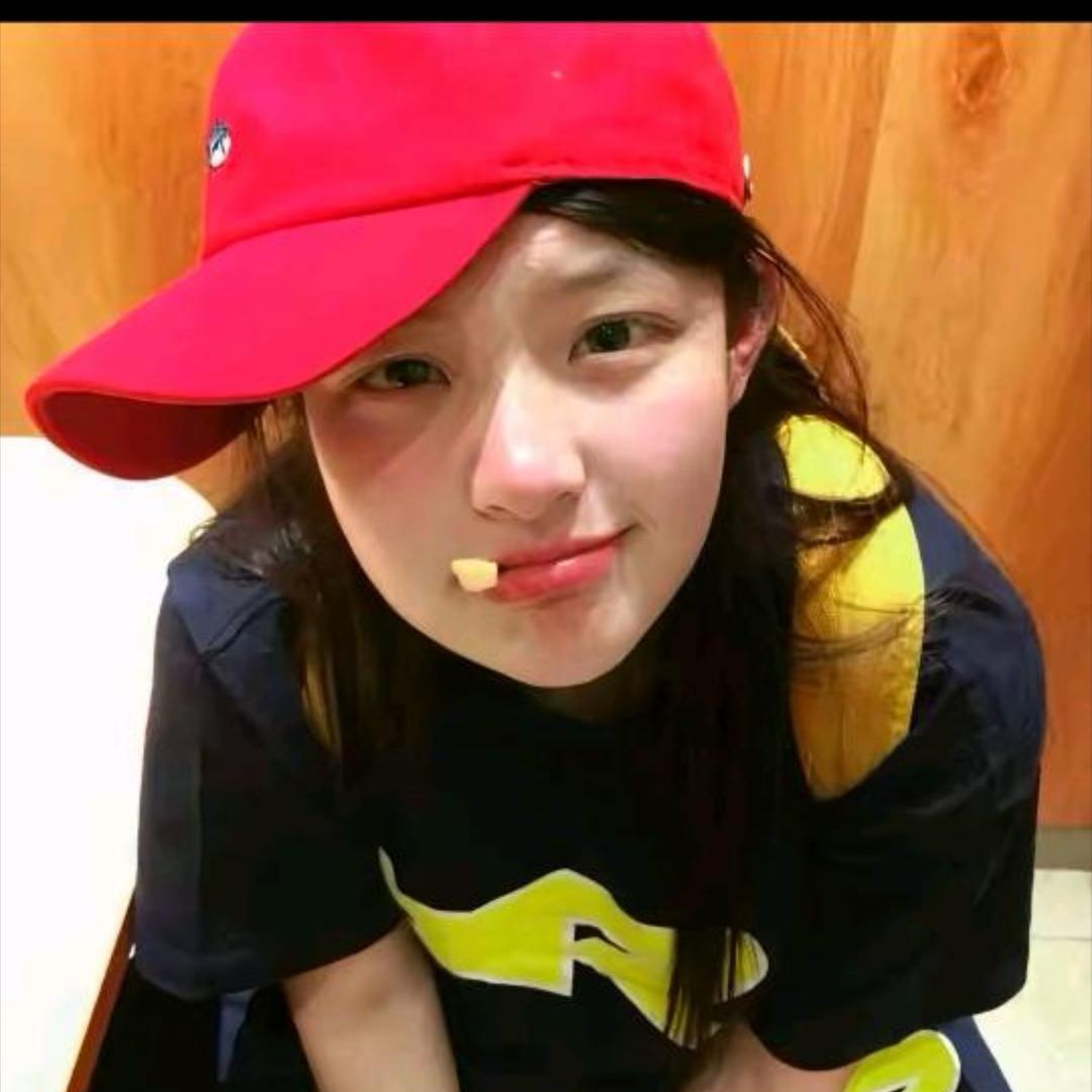 她有五颗痣