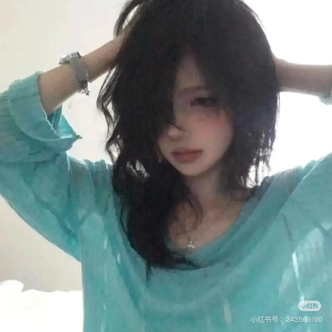 闫闫