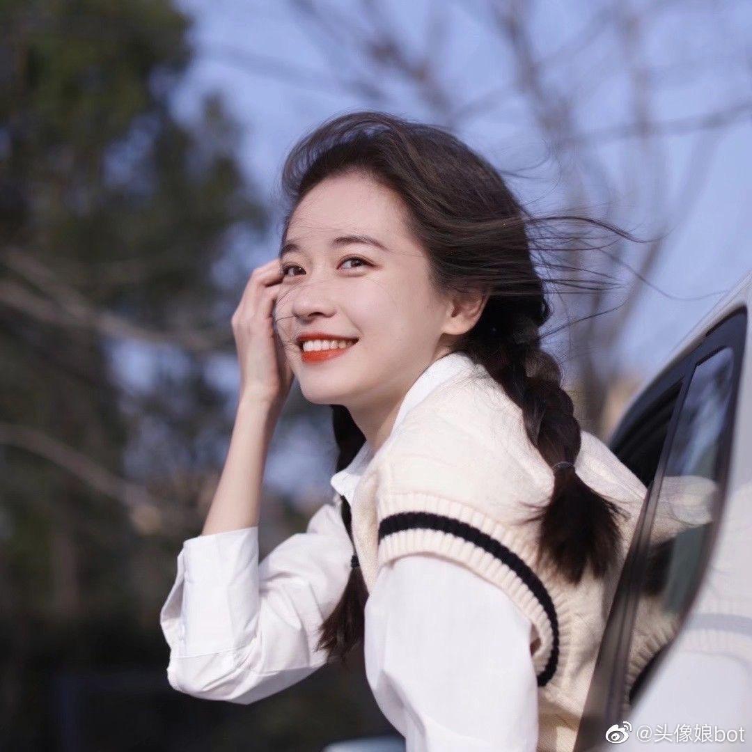 小白火了