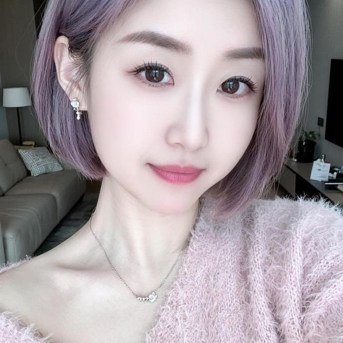 💕短发小姐姐💕