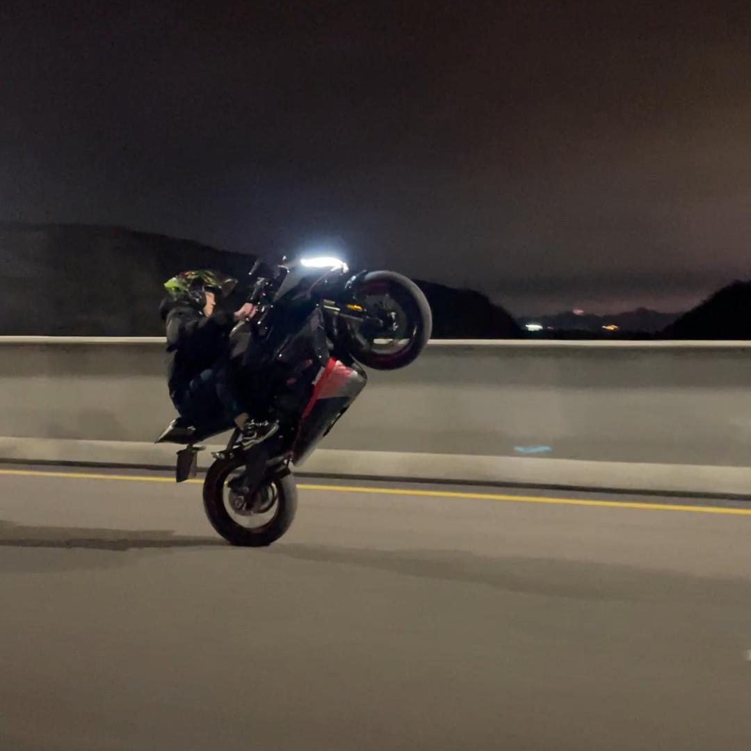 阿杰（机车租赁）