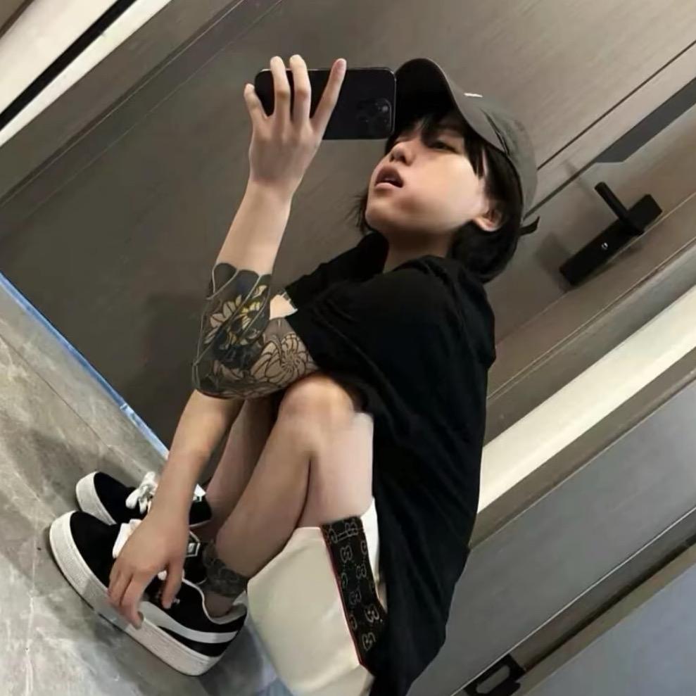 D