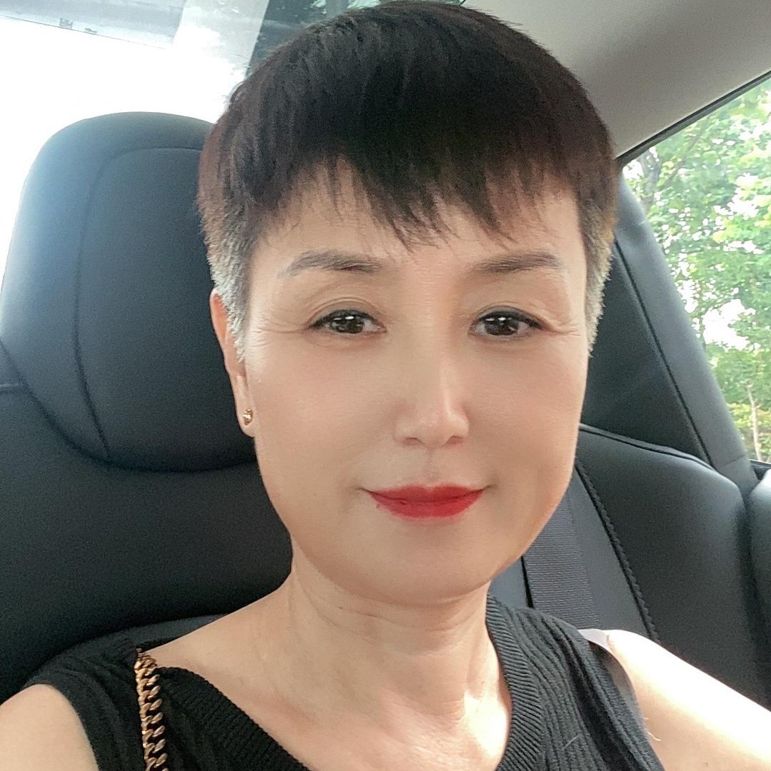左右晚安馆