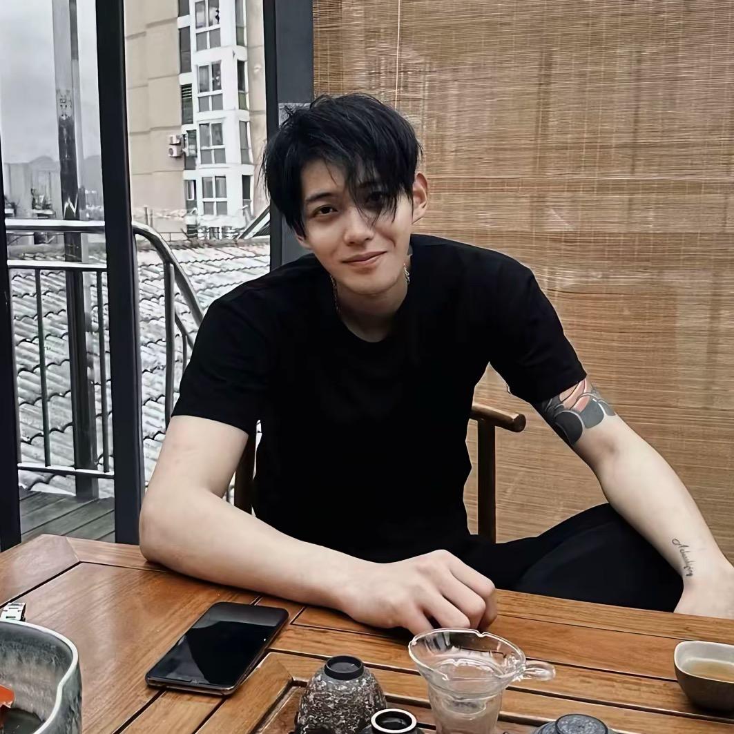 @潘嘉乐🎱