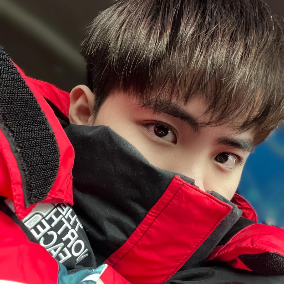 Tao（开着轮椅追高铁）