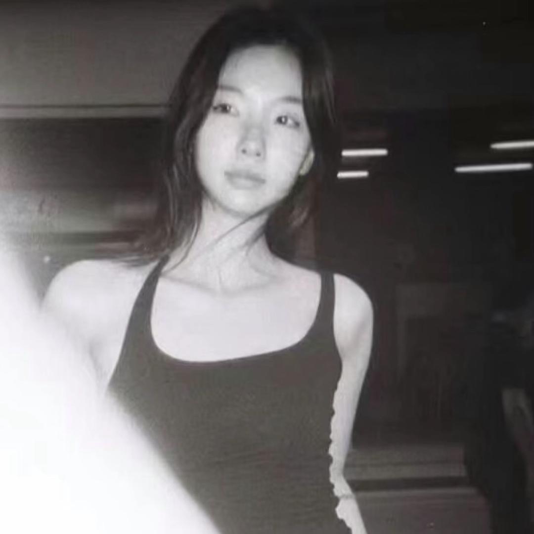 女 二