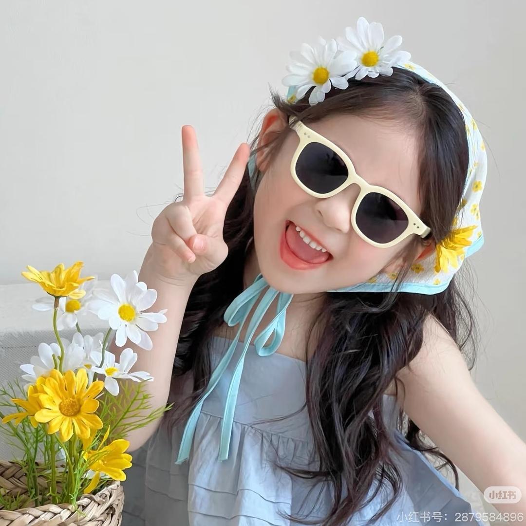 小何同学！