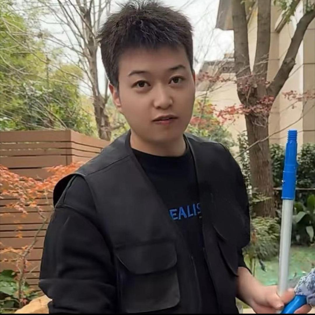 做清洁的超哥