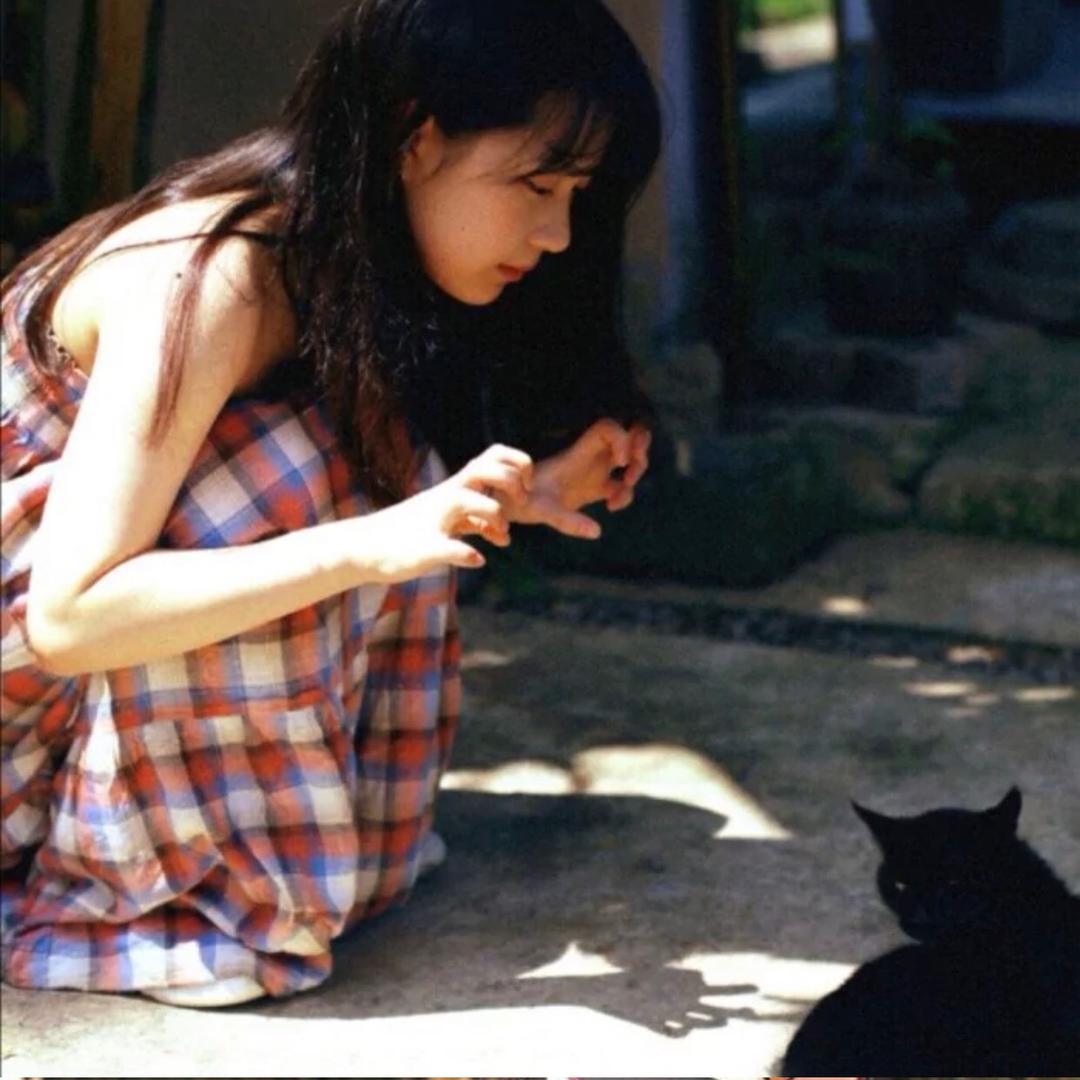 吃一大口草莓酱