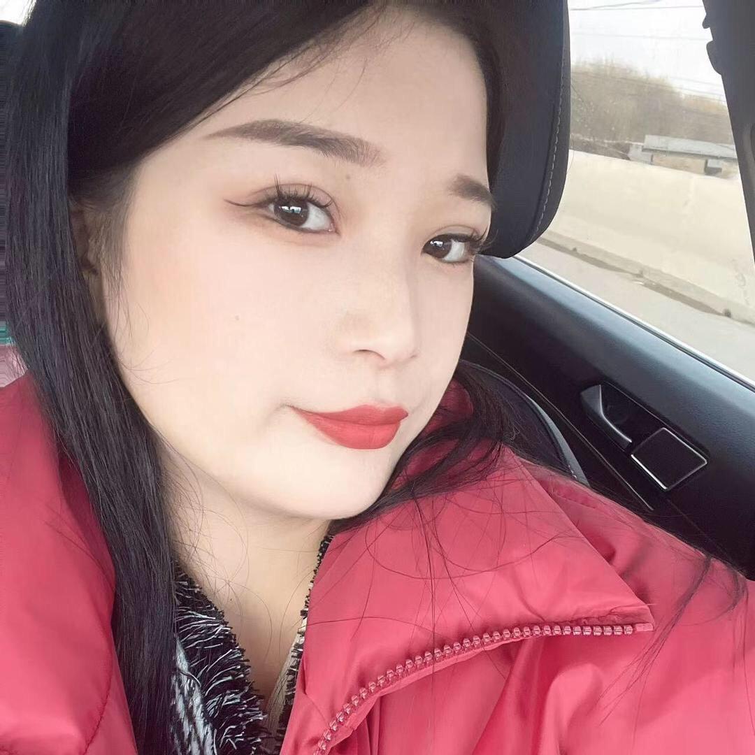 崔小姐开迈腾