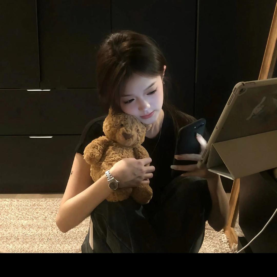 Nicole_