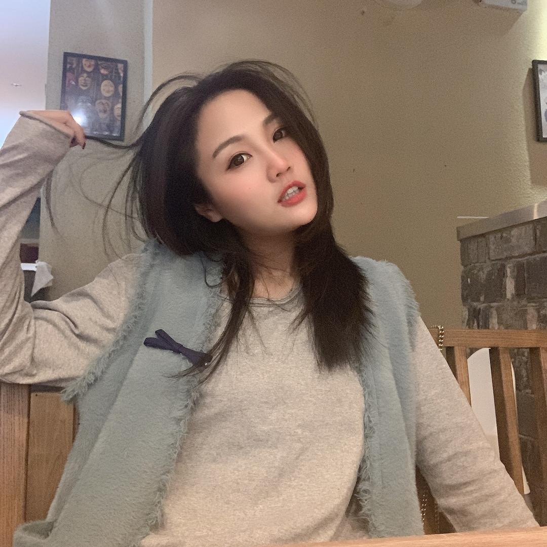 。周小黑
