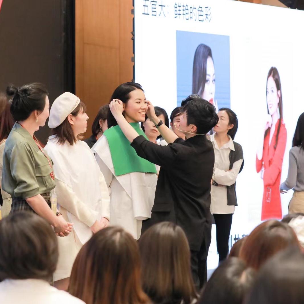 多加女装