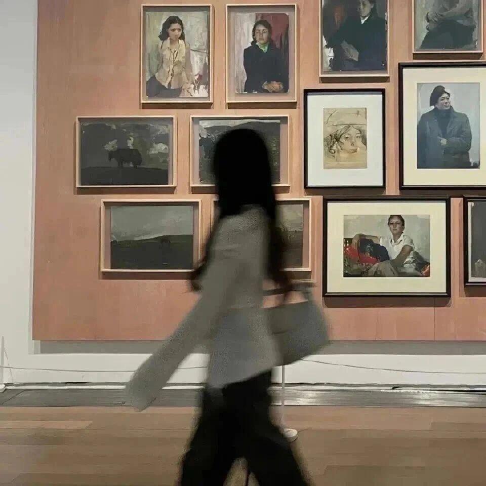 七七