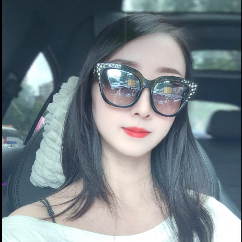 莉莉的小奔奔
