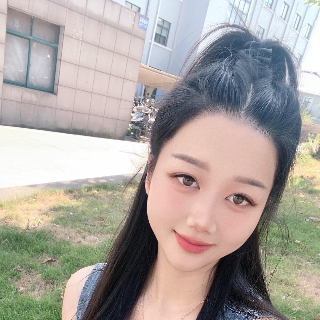 @小梅·✌️