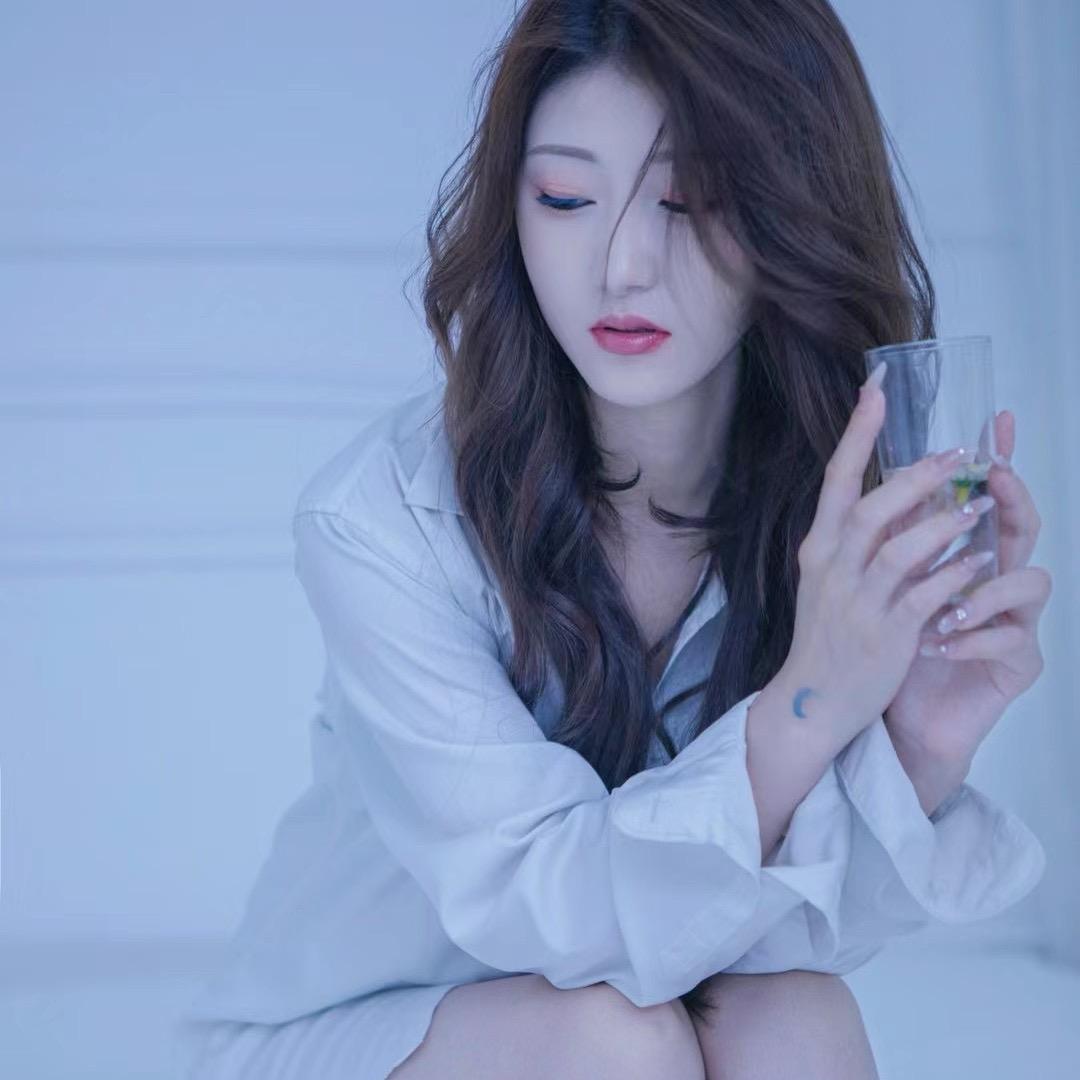 月亮