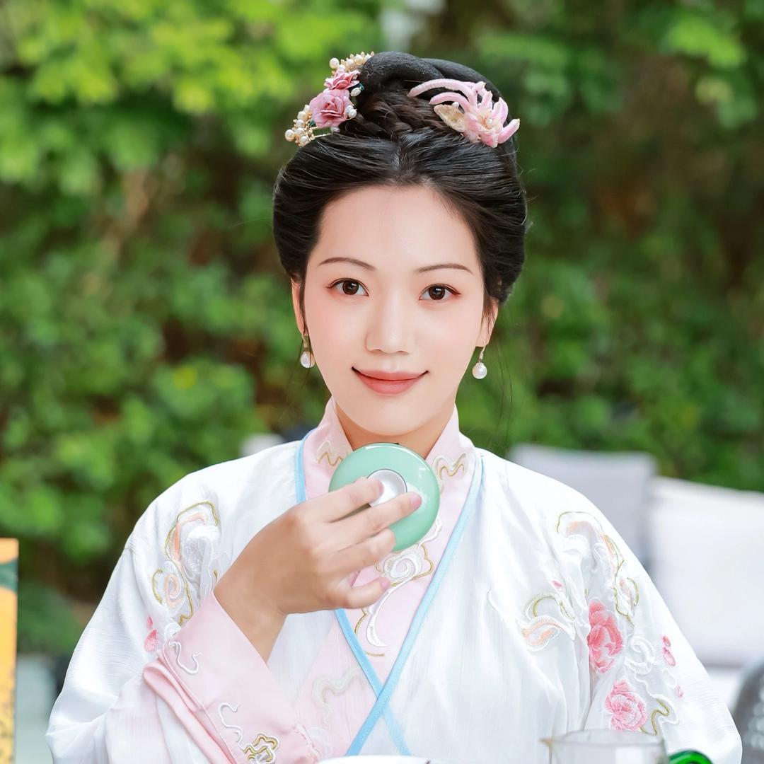 潮汕茶人卢小玲