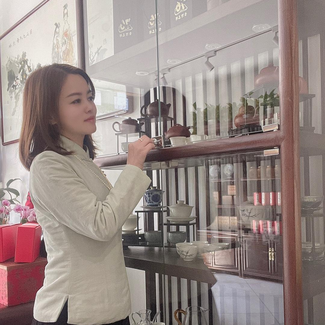 爱茶女子