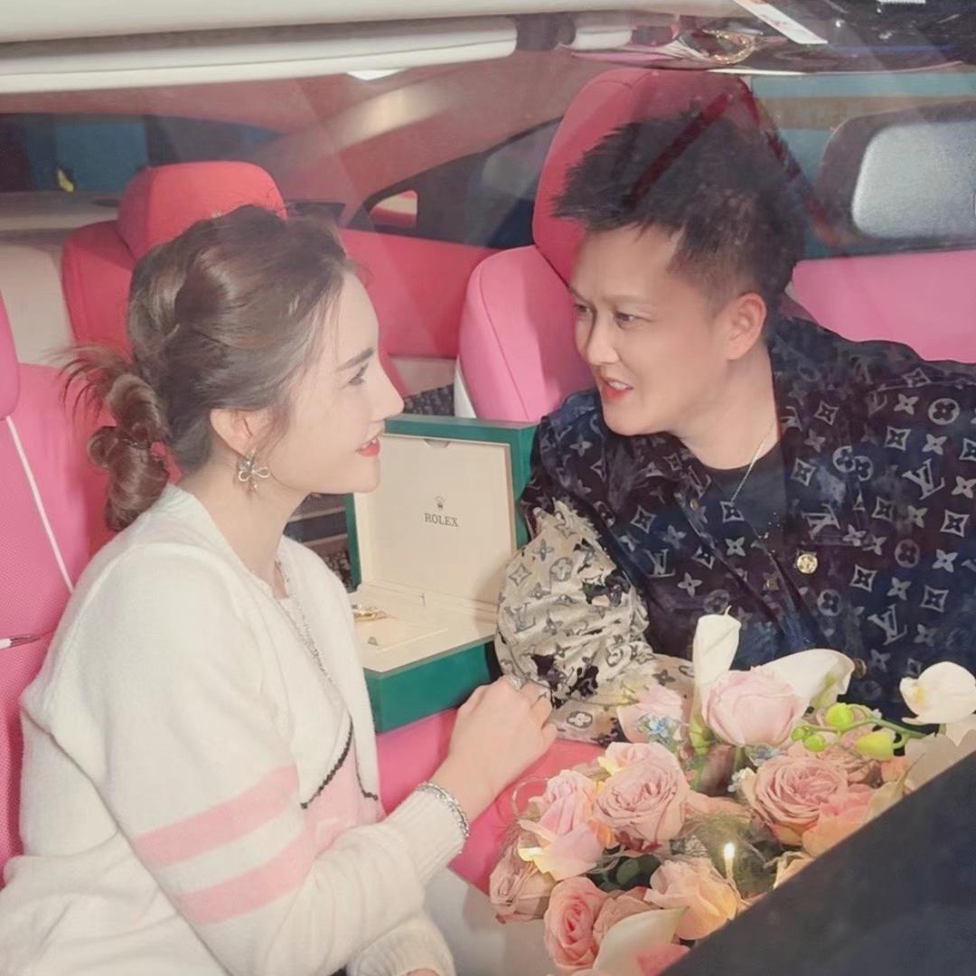 ㅤㅤㅤ七婶和娜姐（精彩直播）ㅤㅤㅤㅤ