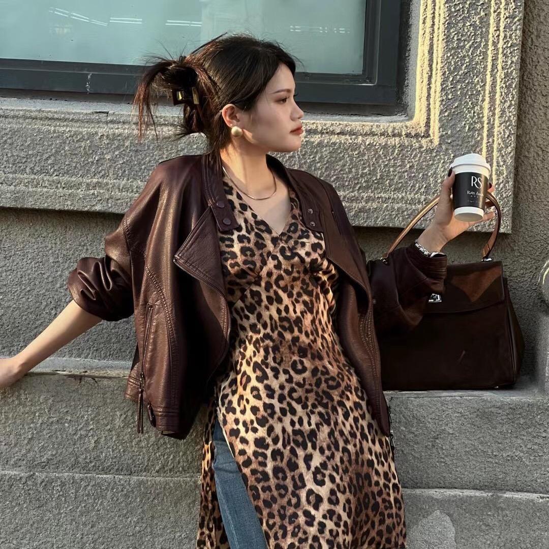 小婷-RS雨中派对