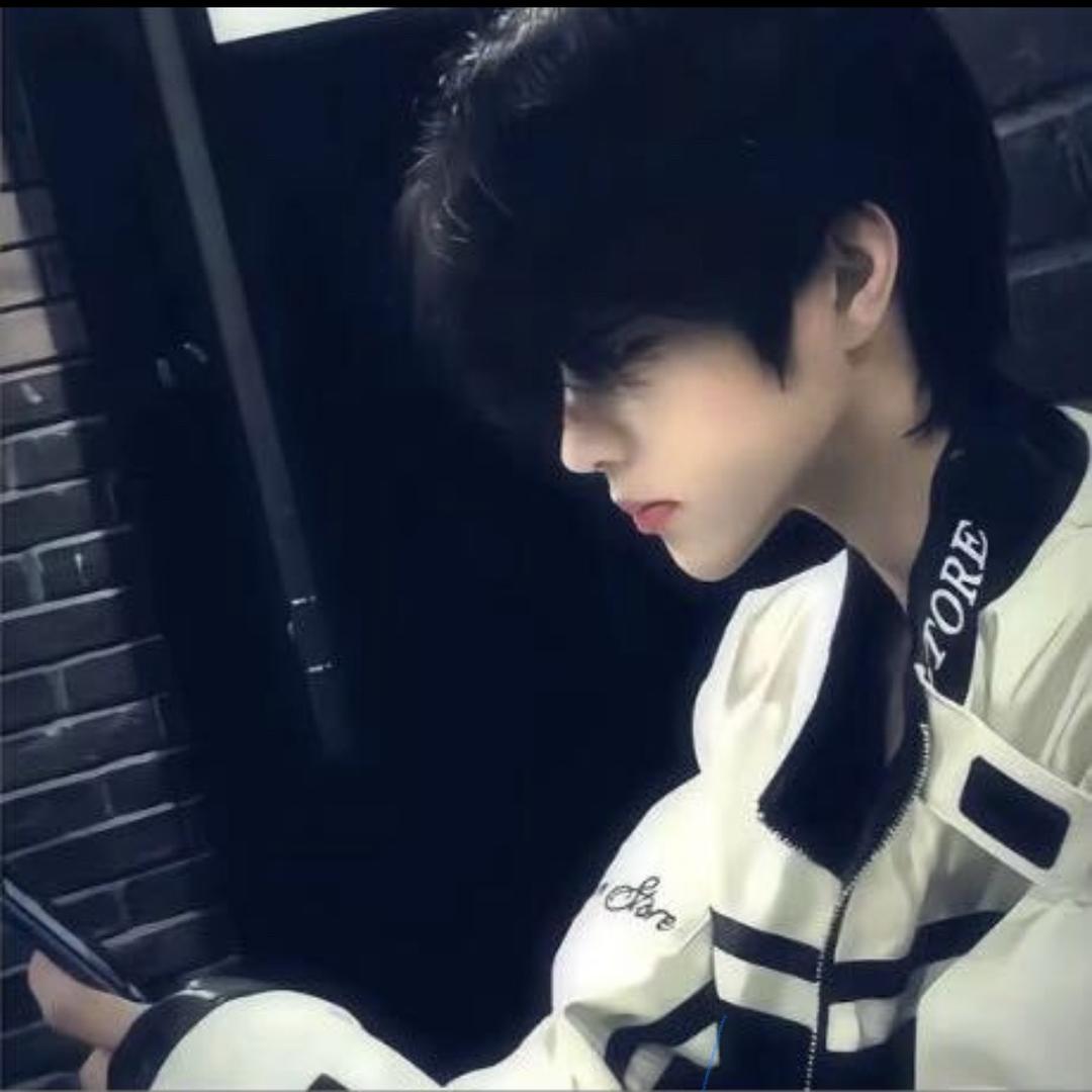 雀帝（国服第一岩雀接包天）