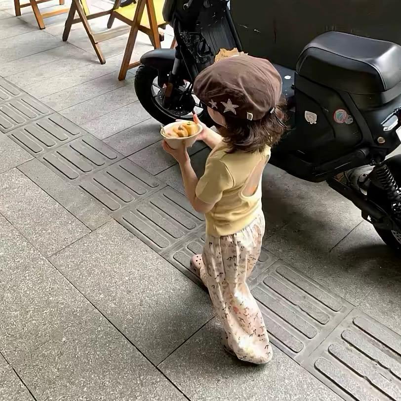 心照不萱