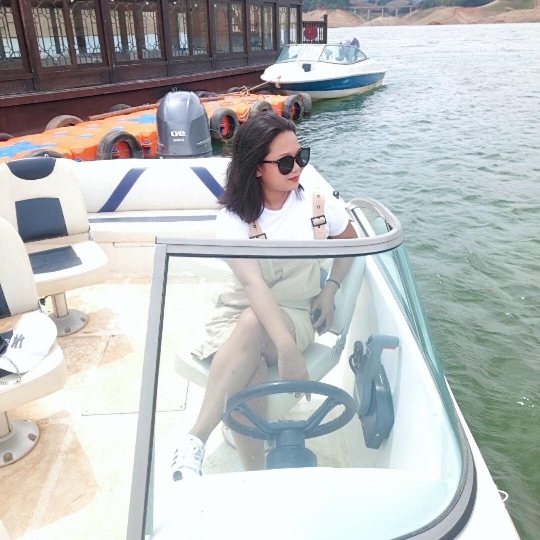 小黑妹儿吖