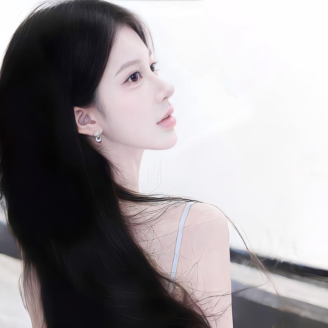 木子  
