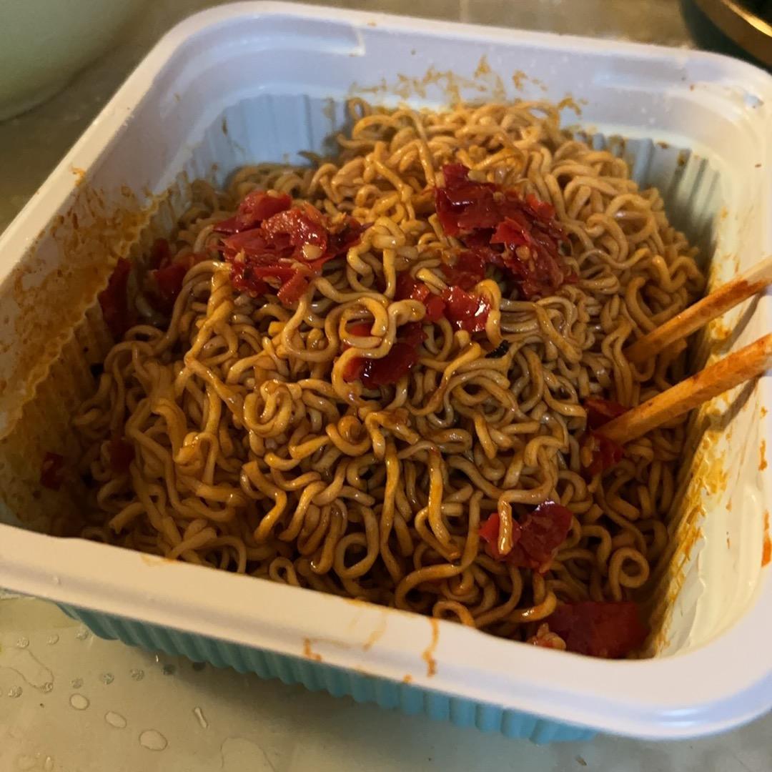 天和国际仓2号仓张伟