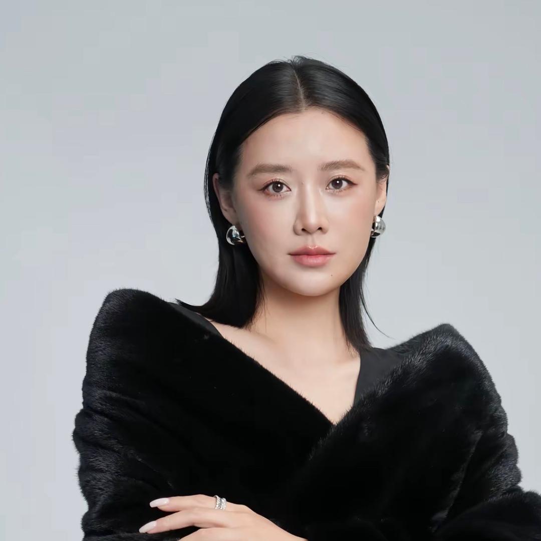 嗨  我是Gloria(格子）