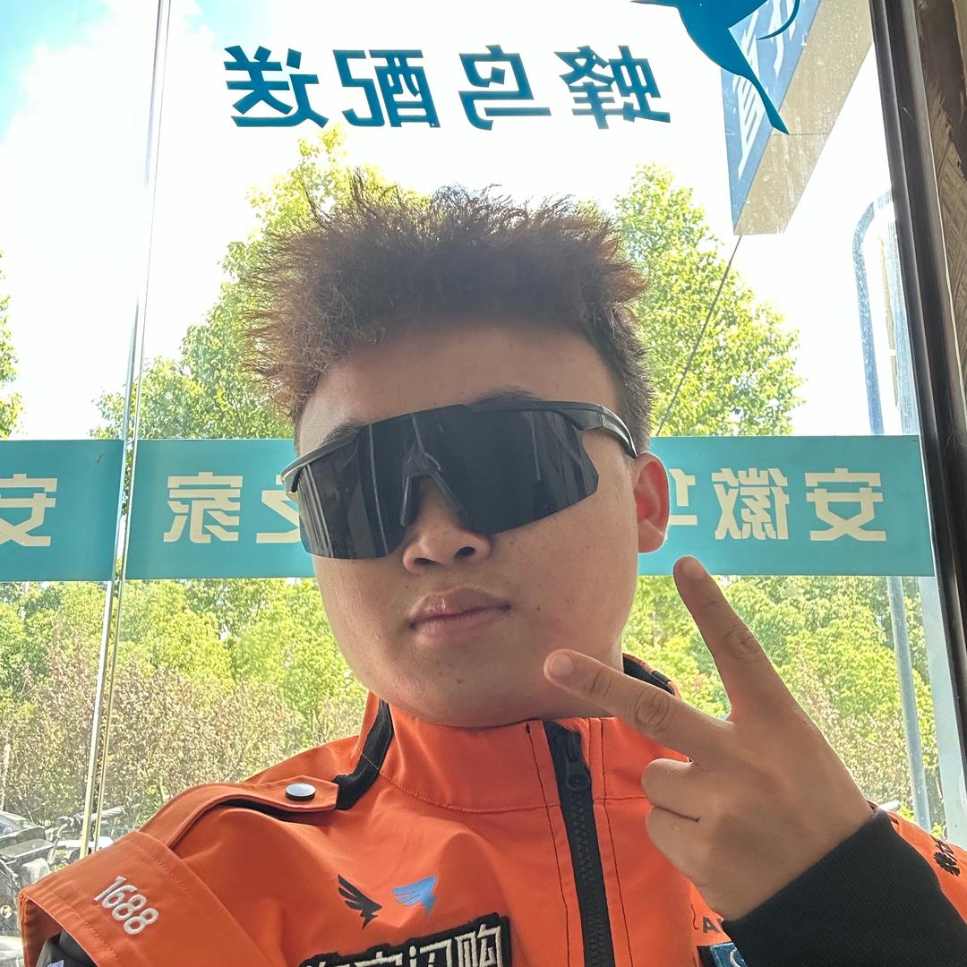 俄了么站长（小吴）