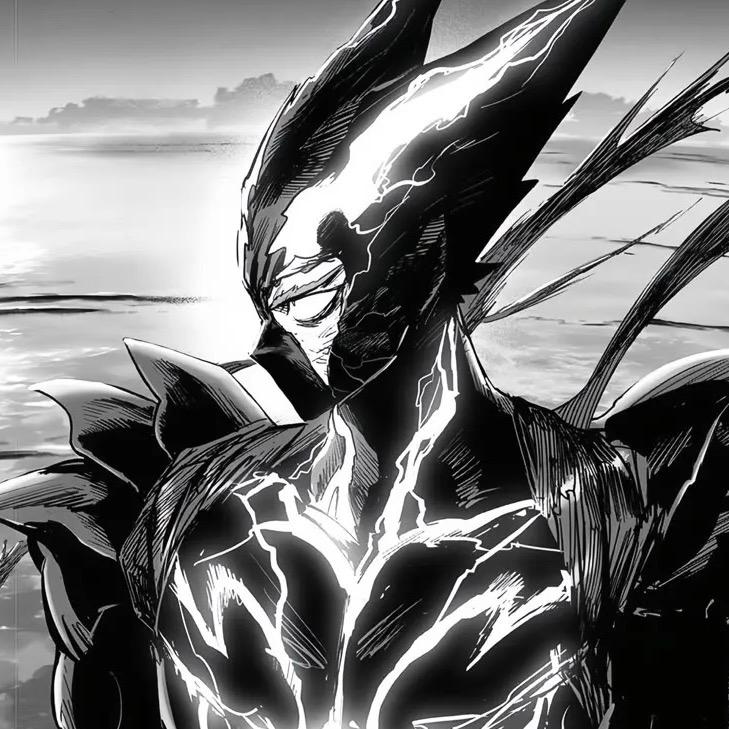 没几根头发的白眉老人