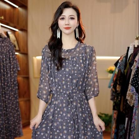 赫润服饰商行芳芳服饰女装