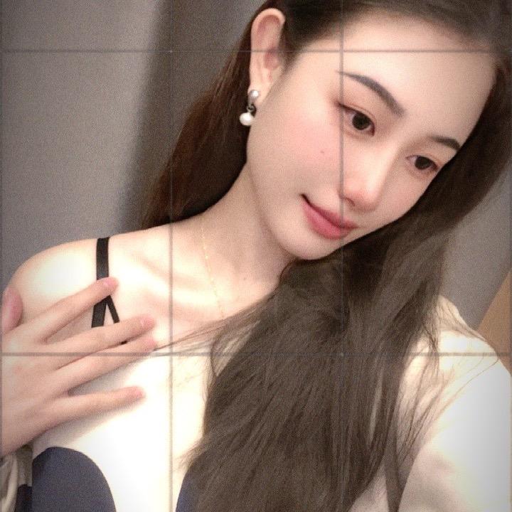 梁晚秋