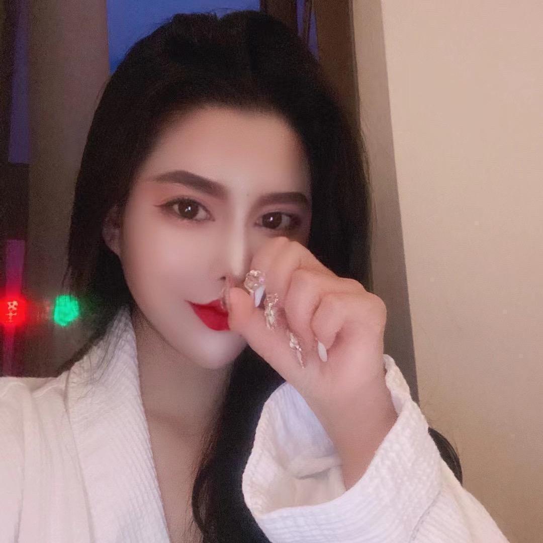& 静静吖