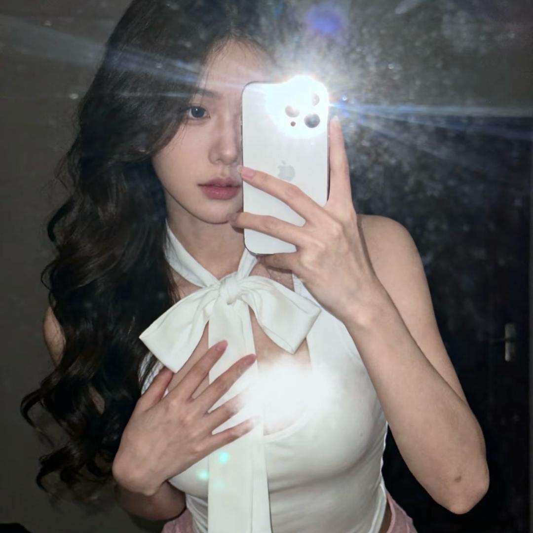 耳沐东方躺采变装主题馆