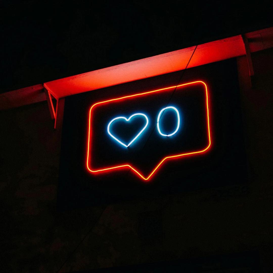 泰 ^ ส่องแสงจ้า阿烁