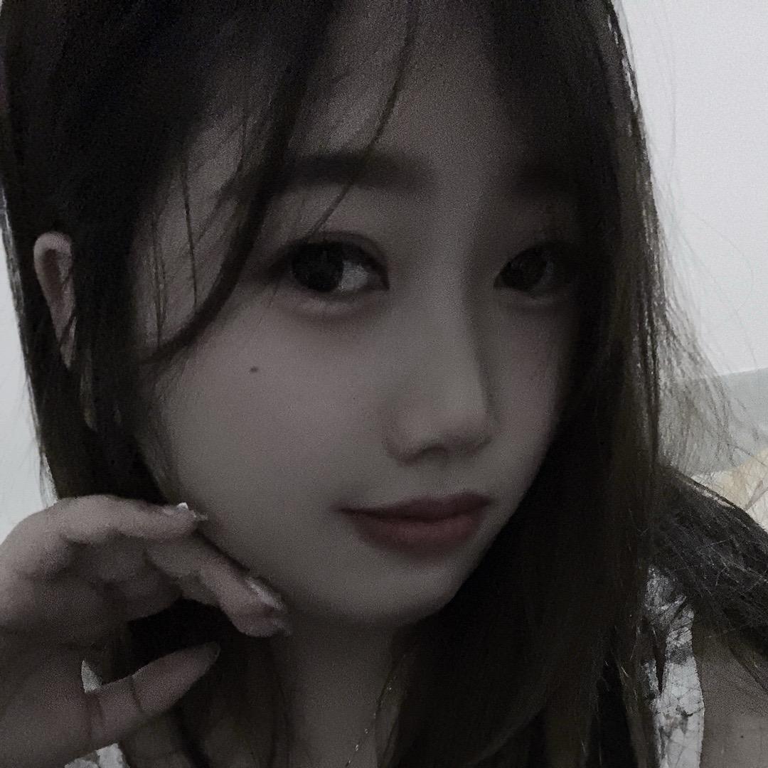 欢欢.